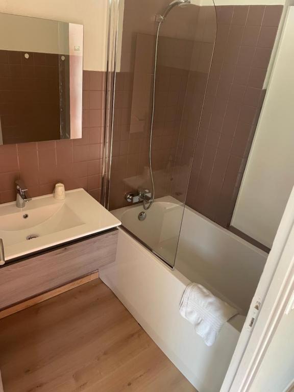 Appartements Les Residences Du Port La Siesta Porto  Экстерьер фото